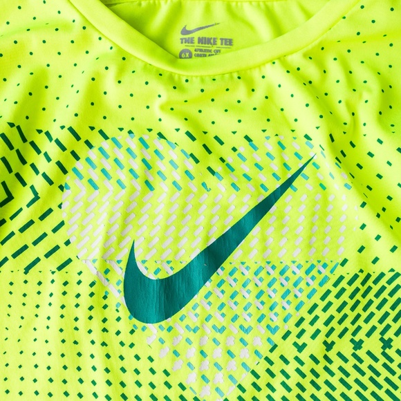 Bundle Of Two Boys Nike Dri-Fit Shirts - Picture 3 of 7